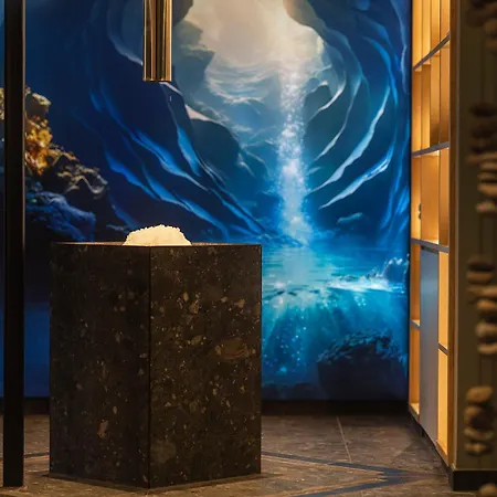 Franks Ξενοδοχείο 5*