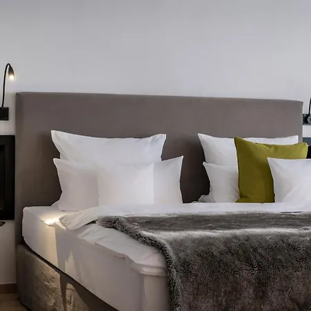 Franks Hotel 5*